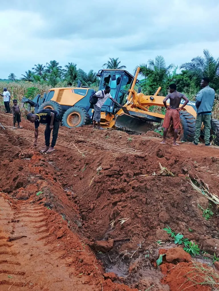 Farmerline, others support farmers in Weta and Avalavi following flood devastations