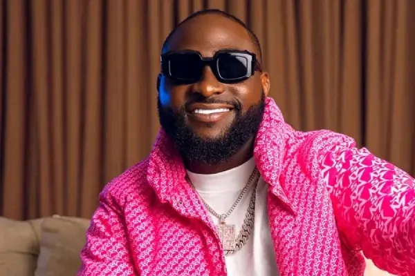 Why I no longer move with a large entourage - Davido