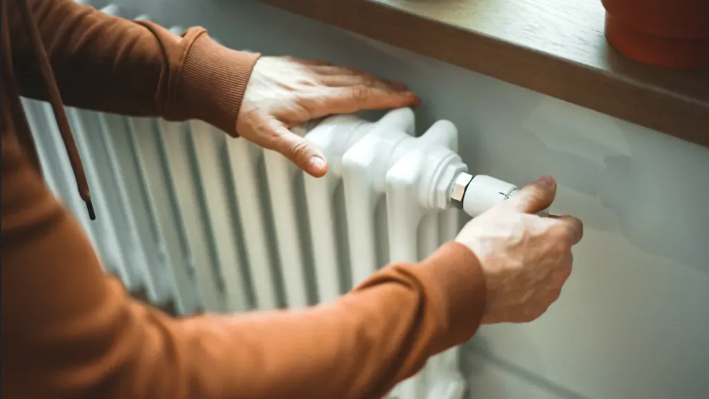 ‘I fear for wee families’ – home heating oil jumps £100 in three weeks