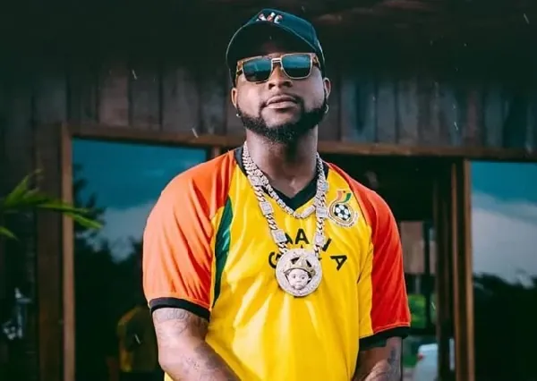 'Dangote drives a 2005 G-Wagon, hasn't bought a new car in 20 years' - Davido reveals