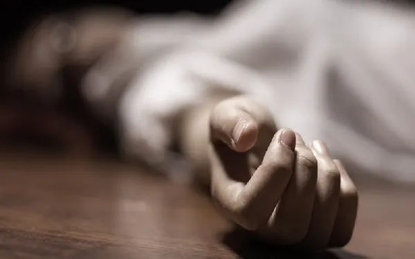 Driver, mate found dead in a hotel room