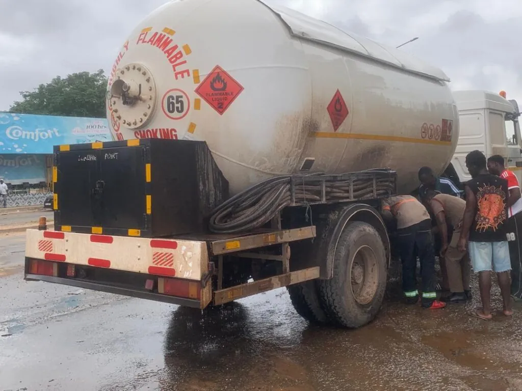 Massive gas leakage reported at Tema Community 7 as firefighters move in