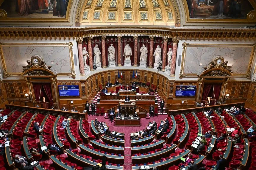 France becomes the first EU country to ban social media for children
