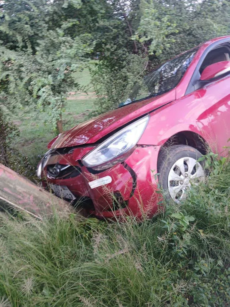 Driver escapes unhurt after car crashes into electricity pole in North Dayi District