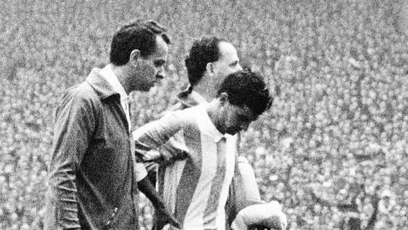 Argentina midfield great Rattin dies aged 89