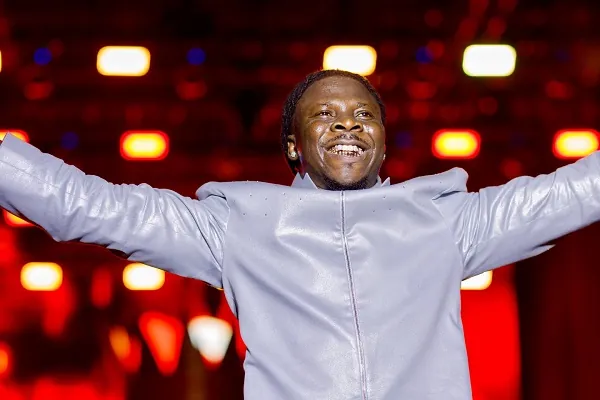 Stonebwoy speaks on pressure to bring guest artistes on stage at International shows