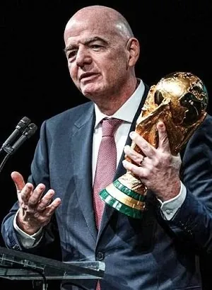 Infantino faces calls to resign