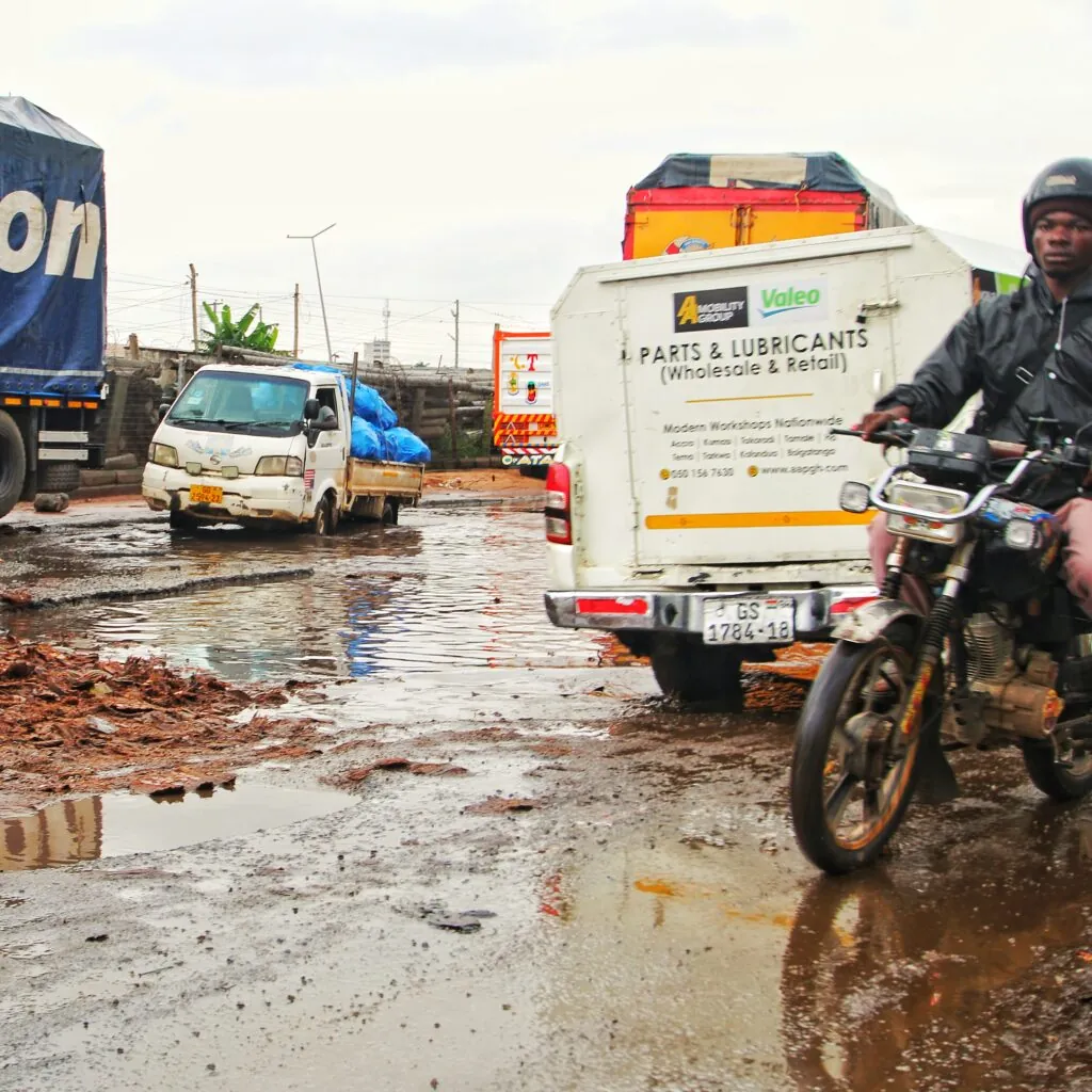 Heavy rains leave Avenor roads in disrepair as commuters and motorists decry worsening conditions