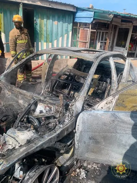 Fire destroys vehicle at Nungua Buade