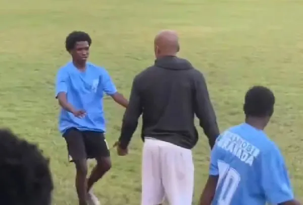 'What did he do?' – Fans react as Jordan Ayew fumes at young player during training