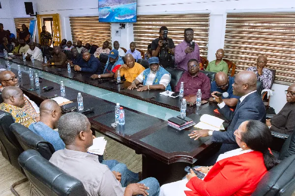 Local Government Ministry holds emergency meeting with MMDCEs ahead of Presidential National Clean-Up Exercise