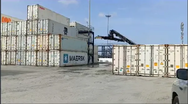 MPs raise alarm over unsecured containers on lowbeds