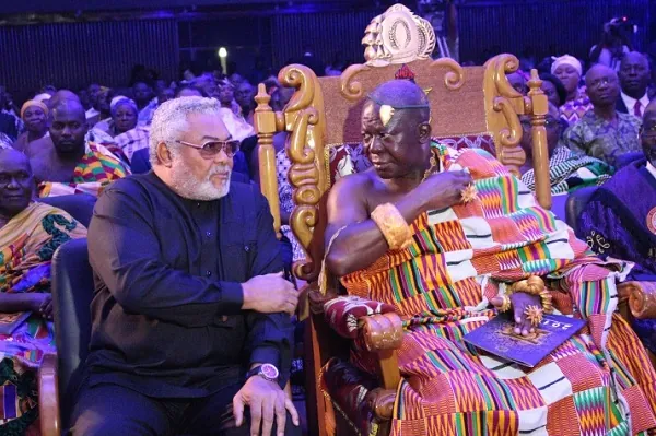 Throwback video of Otumfuo and Rawlings sharing light-hearted moment resurfaces