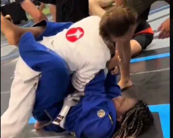 ‘Break her hand and make her cry’ - Ghanaian mother ‘coaches’ daughter during BJJ championship