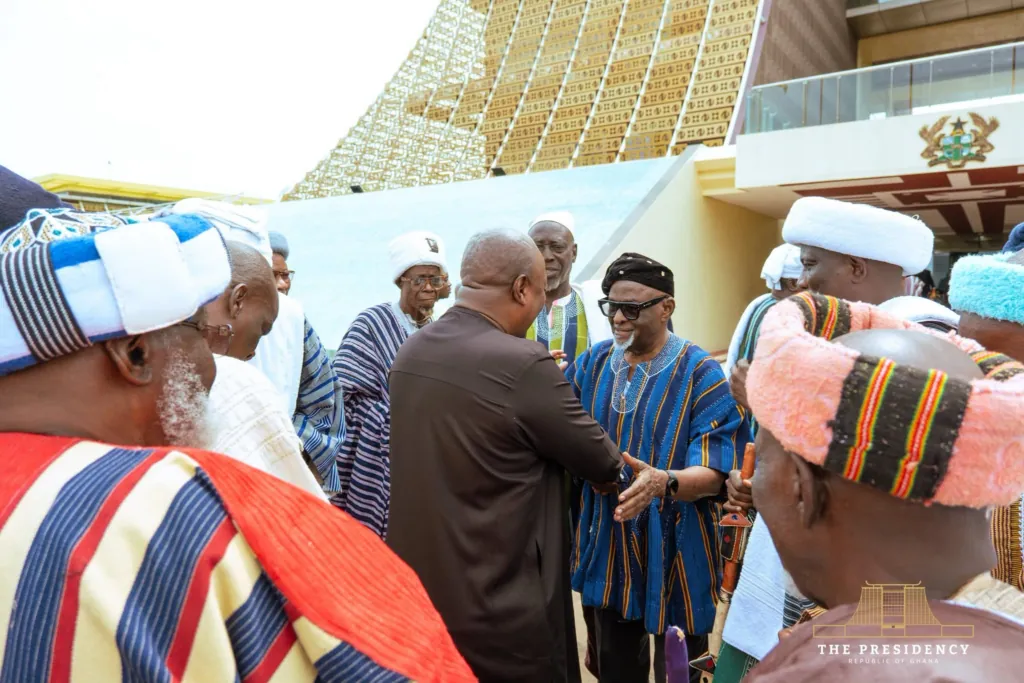 Photos: Mahama mourns Ya-Na Abukari II, pledges state support for final funeral rites