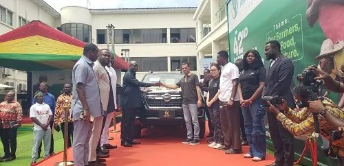 MoFA receives pickup, motorbikes for Farmers’ Day awards