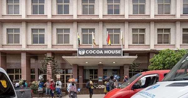COCOBOD releases GH¢2.6 billion to settle cocoa farmer payments