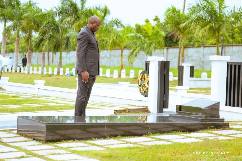 Photos: Gabon President pays tribute to Rawlings, hails his enduring legacy
