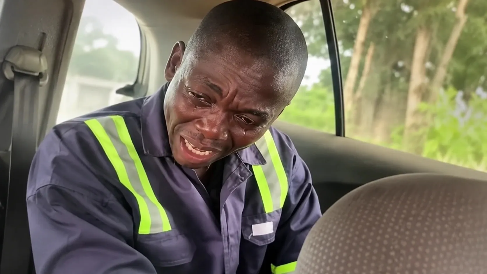 Carpenter Breaks Down in Tears After Loan Default: Viral Ghana Video Sparks Debate on Digital Lending