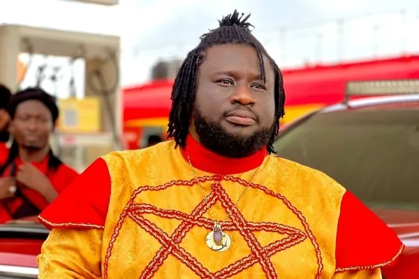 ‘Daddy Lumba never came to my house’ – Ajagurajah angrily replies to sister