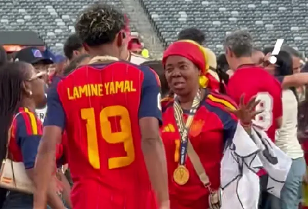 Watch as Nico Williams' mother shares friendly fist bump with Lamine Yamal after World Cup win