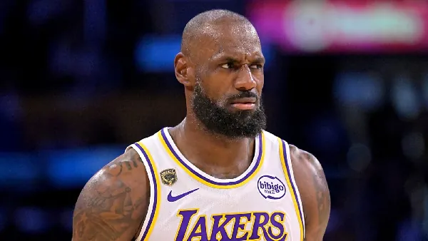 LeBron James joins Philadelphia 76ers