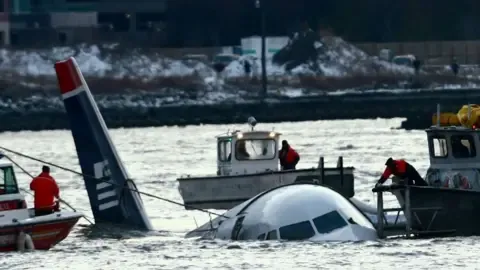 ‘Miracle on the Hudson’ pilot Captain Sully reveals Alzheimer’s diagnosis