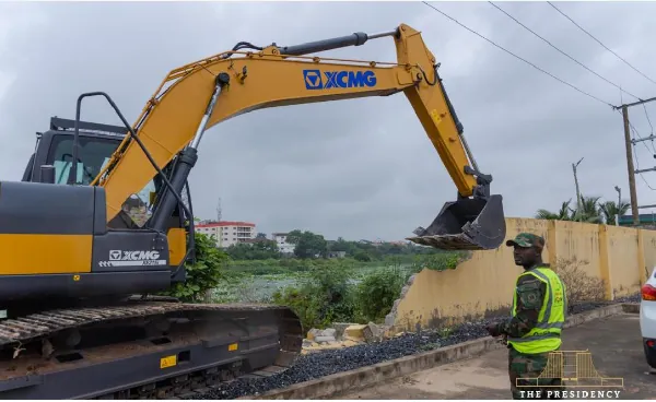 Flood Mitigation Task Force begins demolition of illegal structures along waterways in Accra