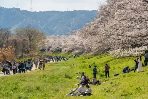 A mayor in Japan announced her maternity leave – and got the whole country talking
