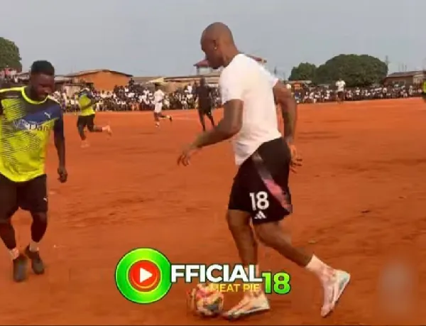 Watch as Andre and Jordan Ayew delight fans at a community match